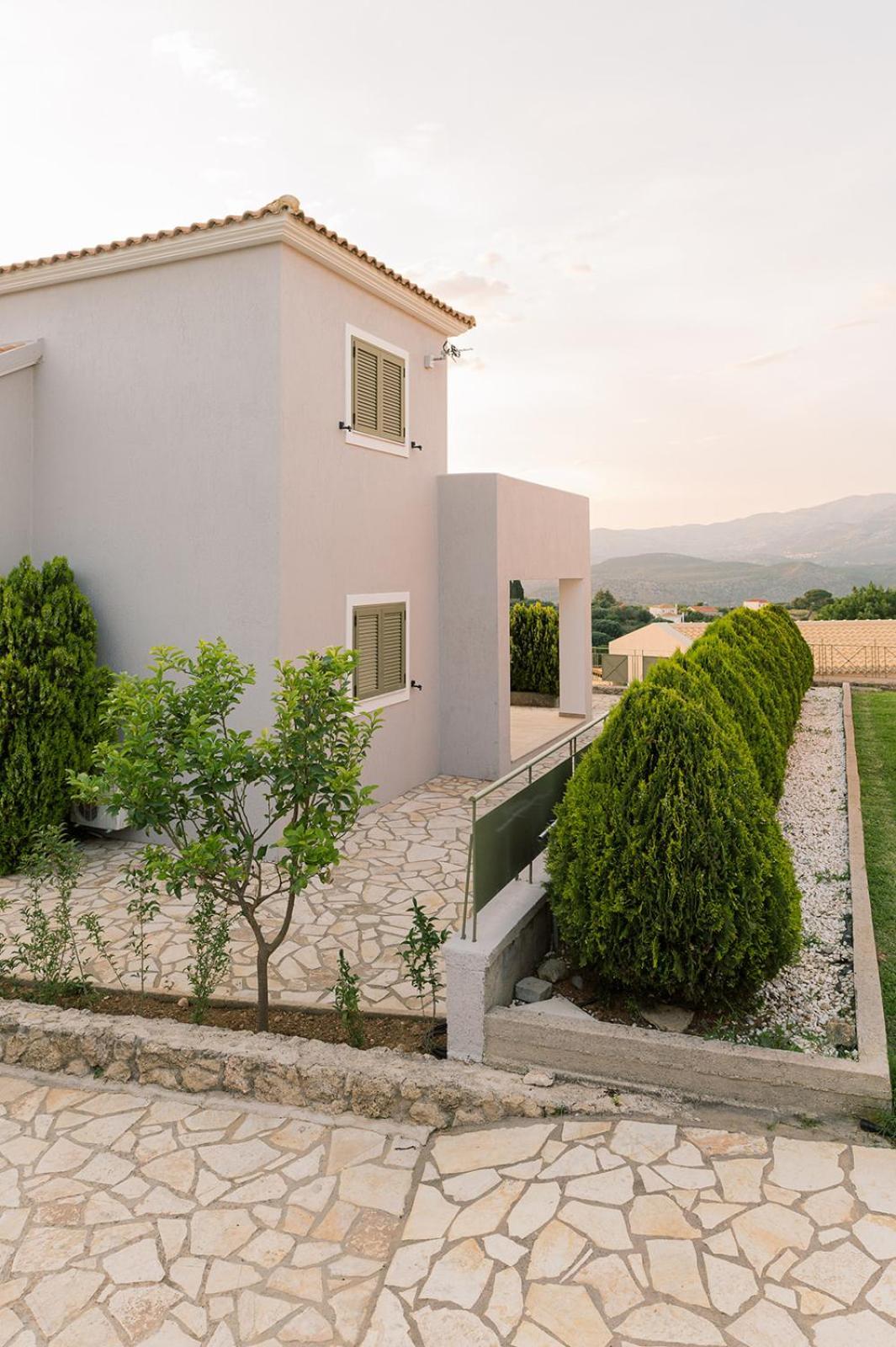 Vasilopoulos Residences - Villa Emelia With Shared Pool Argostoli  Esterno foto