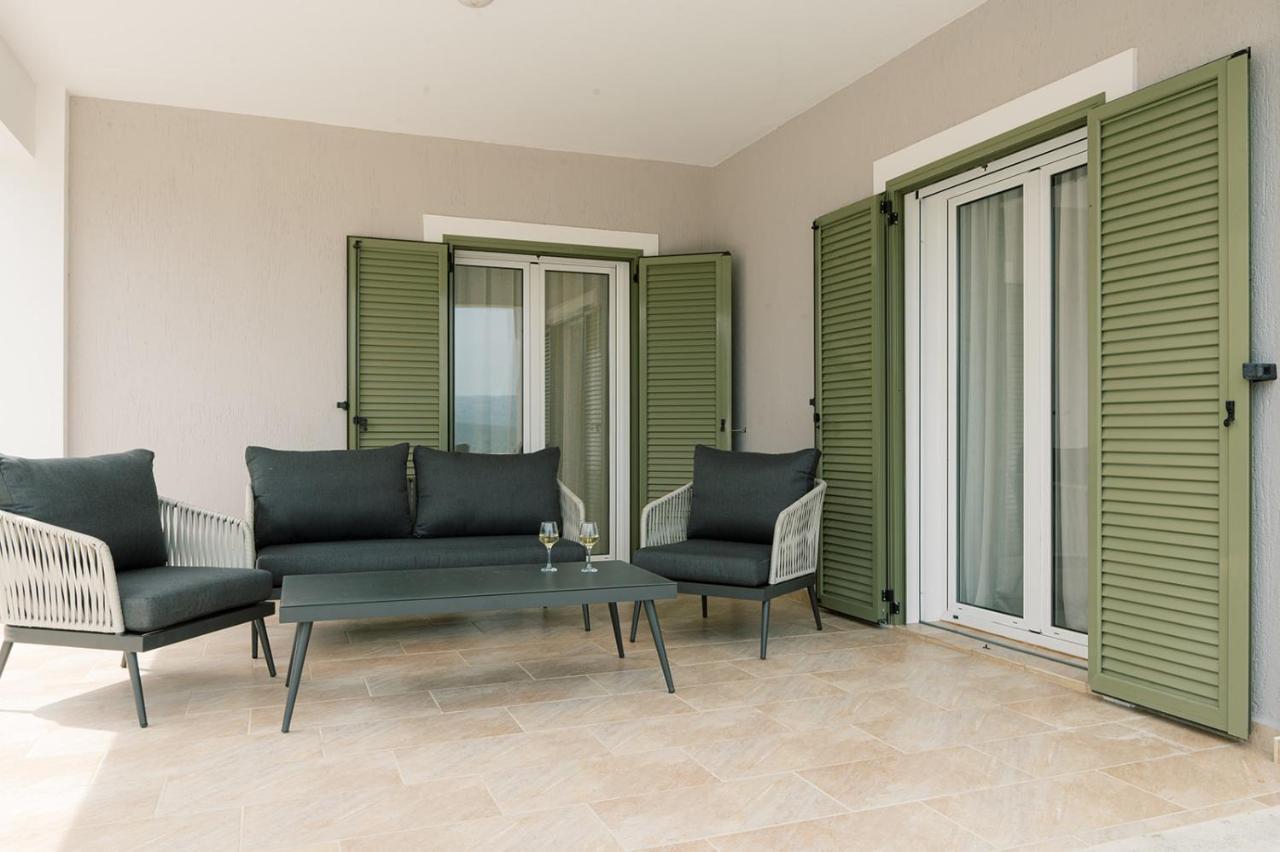 Vasilopoulos Residences - Villa Emelia With Shared Pool Argostoli  Esterno foto