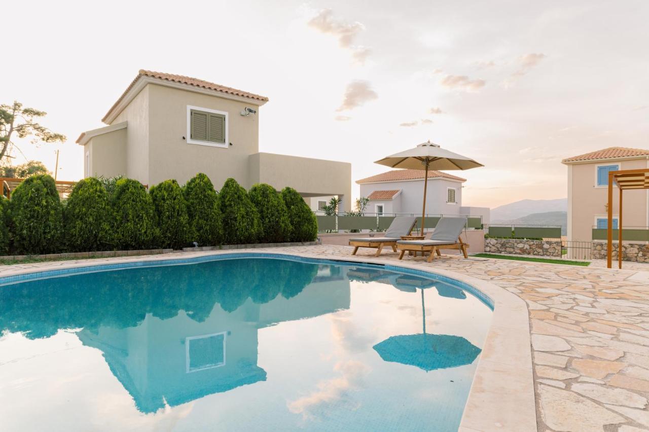 Vasilopoulos Residences - Villa Emelia With Shared Pool Argostoli  Esterno foto